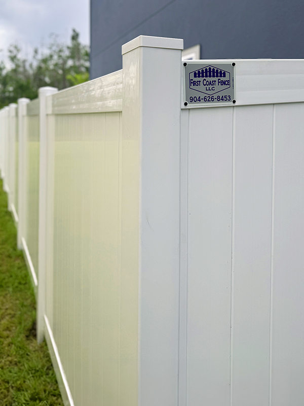 Vinyl fencing benefits in Northeast Florida