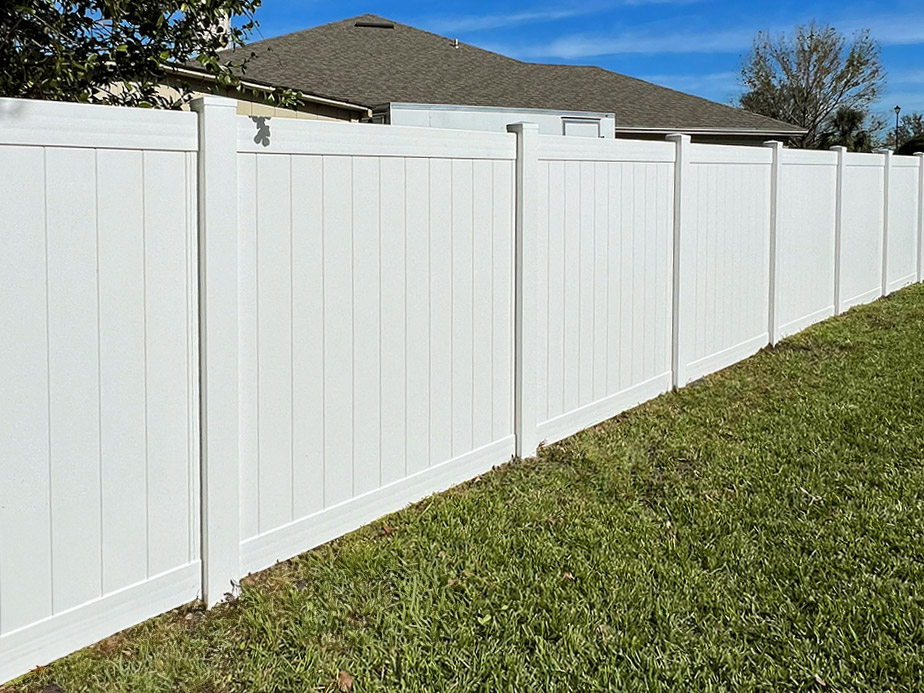 Lake Asbury Florida vinyl privacy fencing