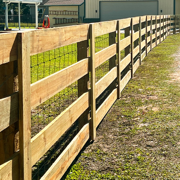 Aluminum fence contractor in Northeast Florida